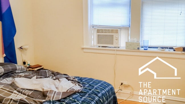 Building Photo - 4500 N Ashland Ave