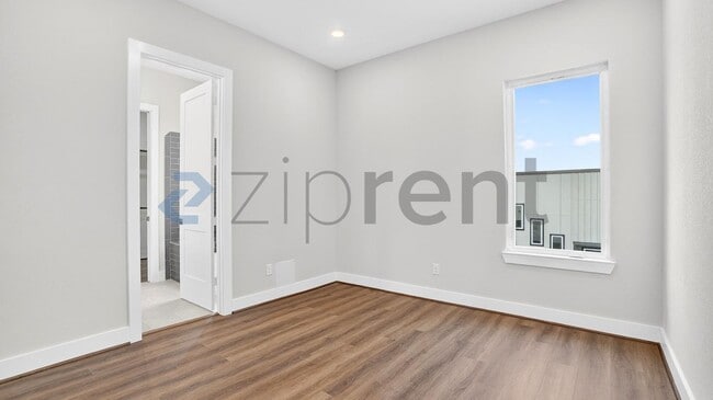 Building Photo - 4413 Anthony Ct Ln