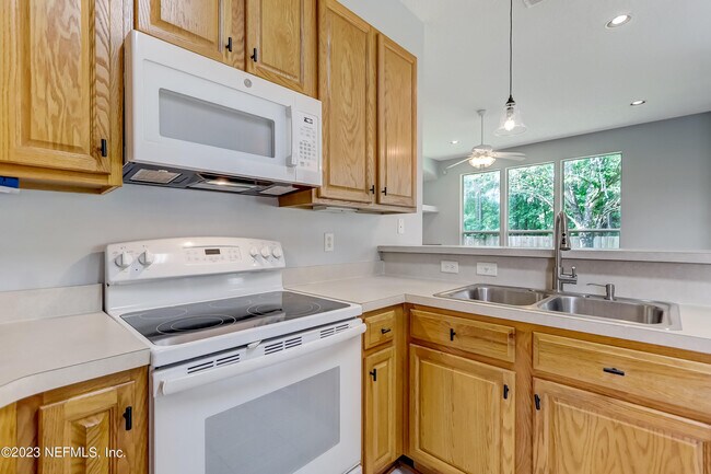 Building Photo - 12197 Ripken Cir W