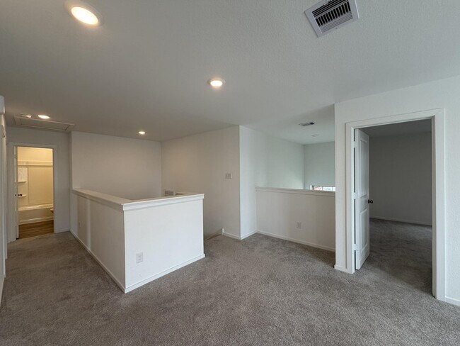 Building Photo - 9807 Keystone Meadow Pl