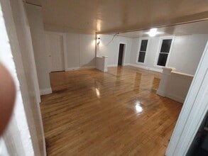 Building Photo - 13302 W 3rd St