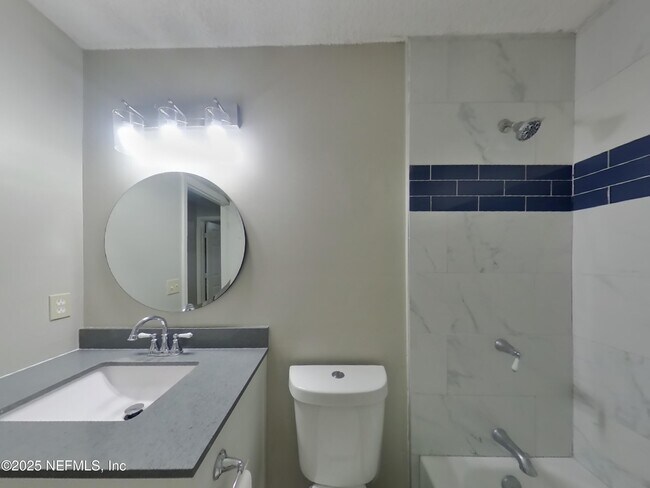 Building Photo - 3373 Millcrest Pl