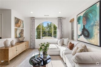 Building Photo - 72 Parkwood