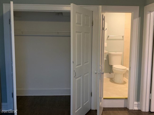 Building Photo - Studio, 1 bath Apartment - 1233 Chicago Ave