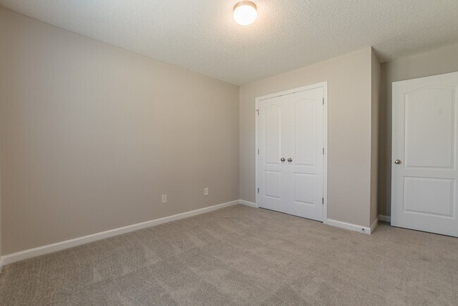 Building Photo - 1420 Jefferson Walk Cir