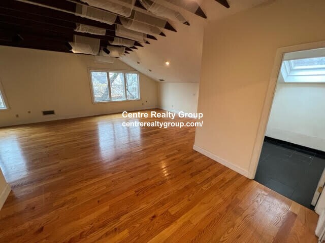 Building Photo - 184 Austin St