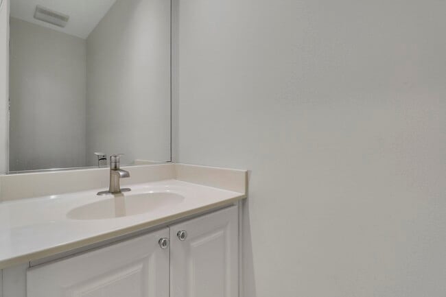 Building Photo - 468 Capistrano Dr