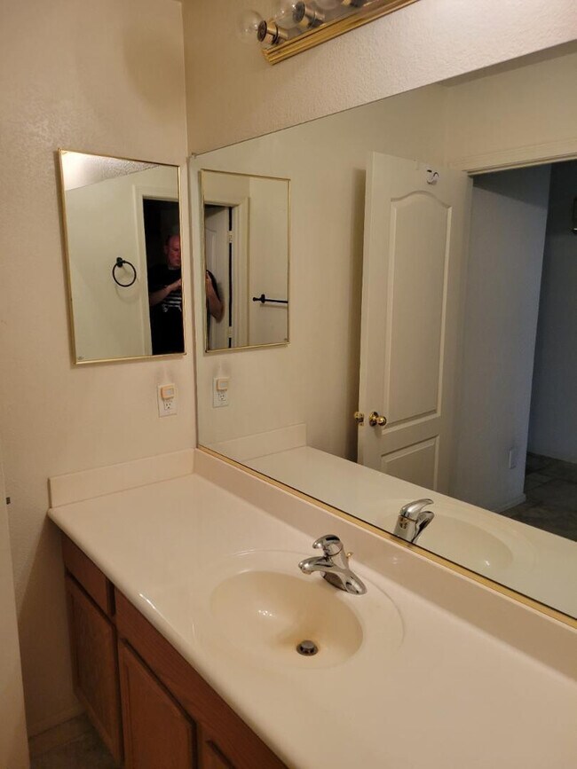 Building Photo - 21746 Backus Dr