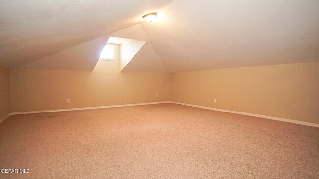Building Photo - 14613 Sunny Land Ave