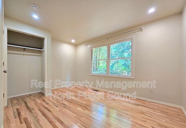 Building Photo - 18213 157th Ave NE