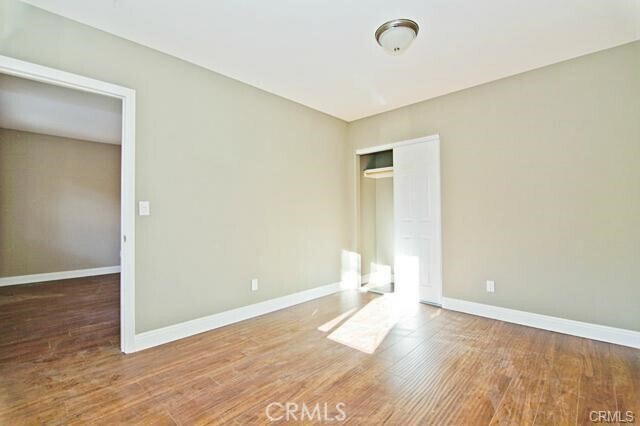 Building Photo - 626 W 59th Pl