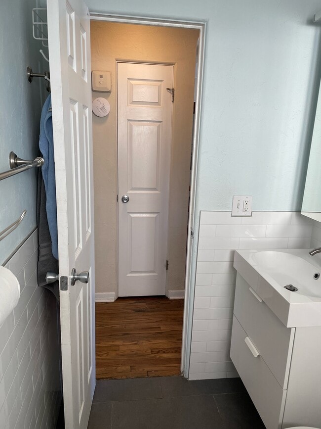 Building Photo - 2326 Lowell Blvd