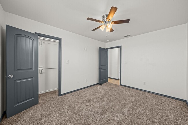 Building Photo - 8536 E County Rd 5500