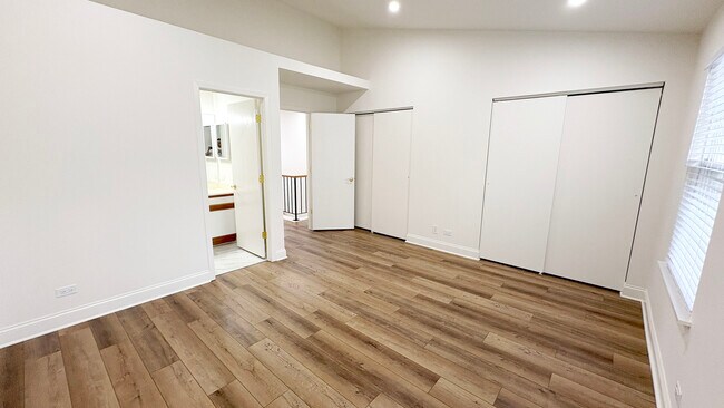 Building Photo - 391 Maidstone Ct