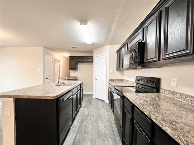Building Photo - 660 River Garden Dr