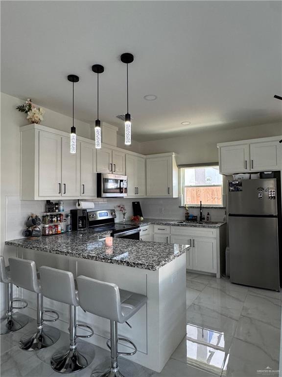 Building Photo - 26 South Dr