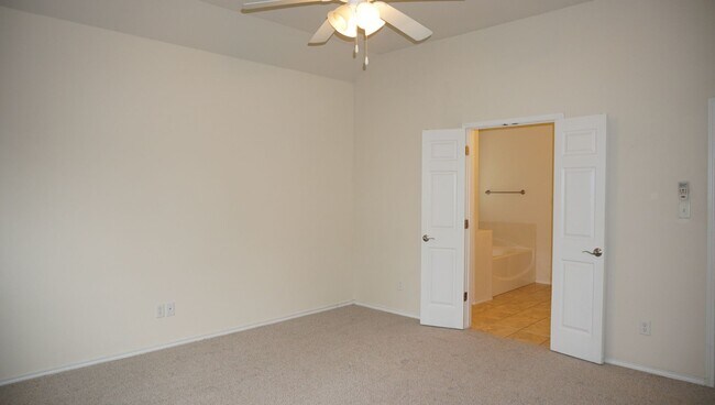 Building Photo - 3769 Pebble Beach