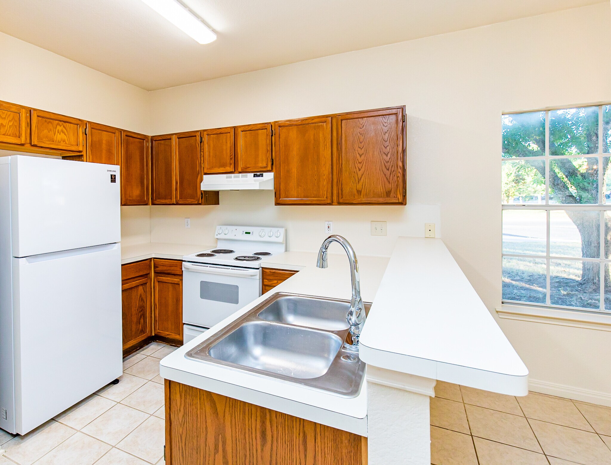Kitchen - 3001 Whisper Oaks Ln