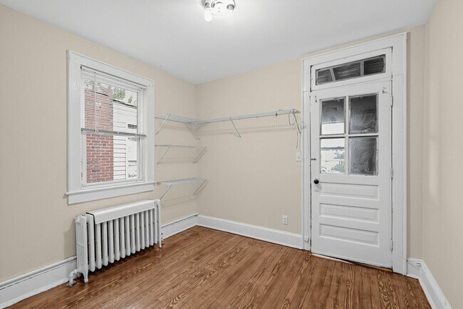 Building Photo - 1508 19th St SE
