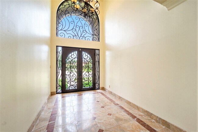 Building Photo - 1743 Randons Point Dr