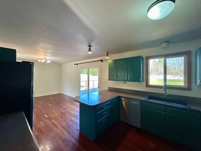 Building Photo - 1XMC3222