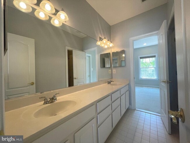 Building Photo - 11451 Fogarty Ct