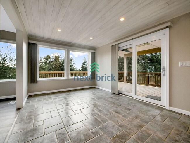 Building Photo - Beautiful 4 Bedroom 3 Bathroom Home for Rent!