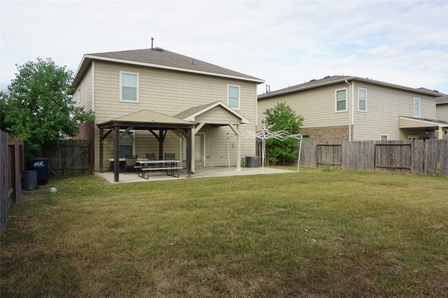 Building Photo - 22007 Silverfield Park Ln