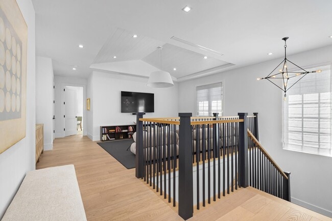 Building Photo - 734 S Ocean Blvd