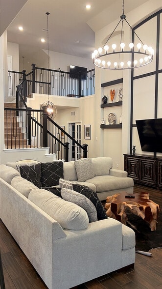 Building Photo - 3012 Mulberry Ave