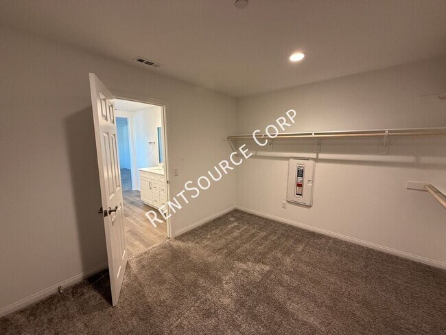 Building Photo - 6030 W Ave J 9