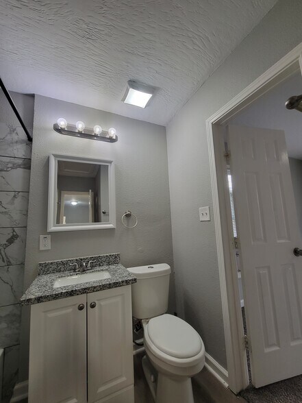 More Bathroom - 320 S Ashbel St