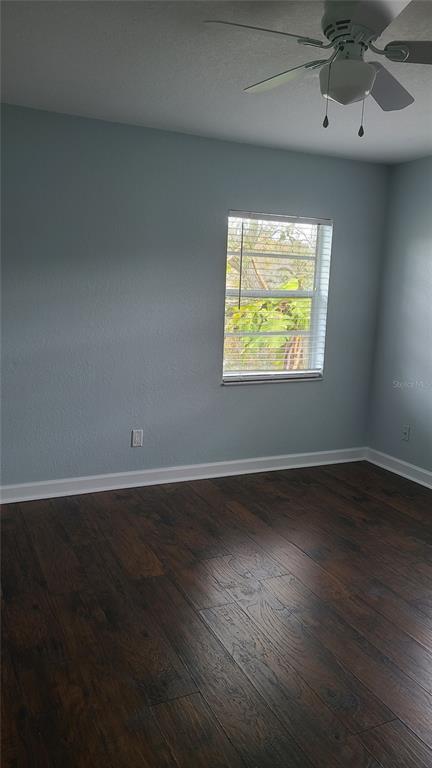 Building Photo - 7102 Waterside Dr
