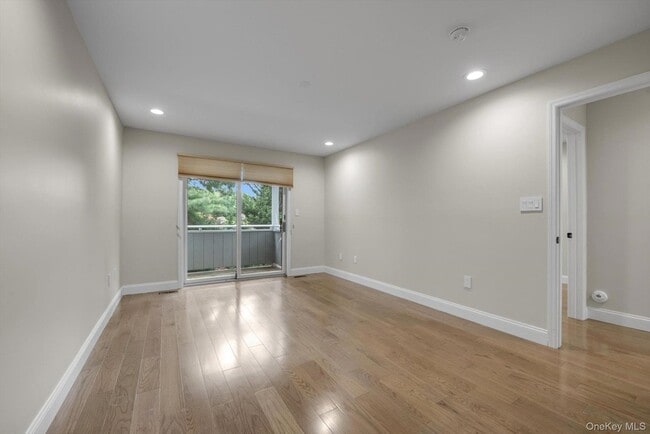Building Photo - 2-41 Oak Park Drive Unit