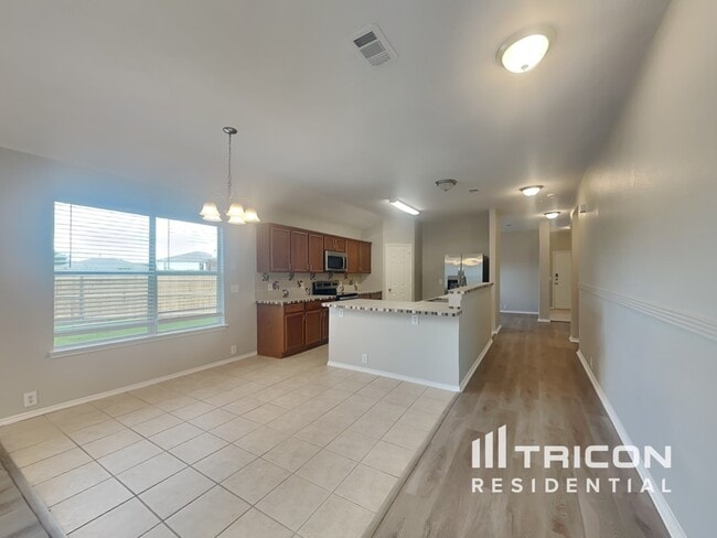 Building Photo - 1401 Horseshoe Bend Ct
