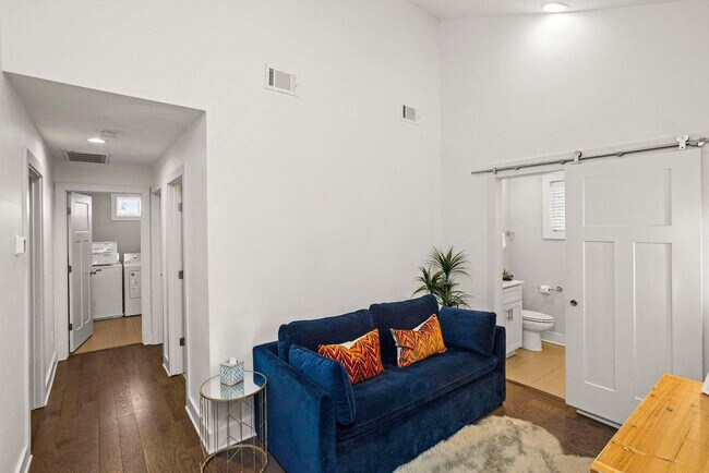 Building Photo - 2019C Beech Ave