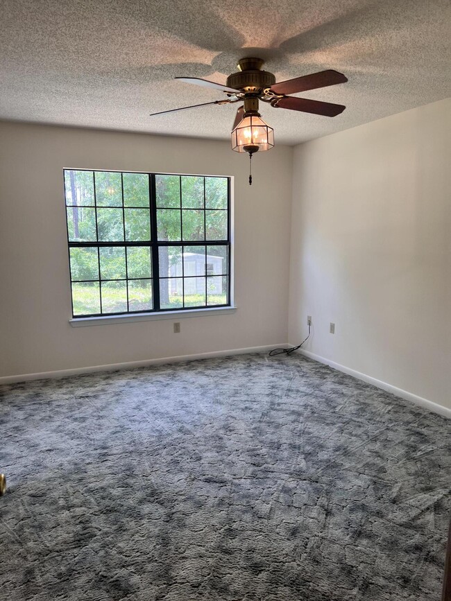 Building Photo - 103 Wedgewood Ct