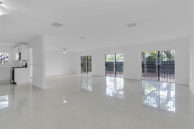 Building Photo - 13011 SW 80th St