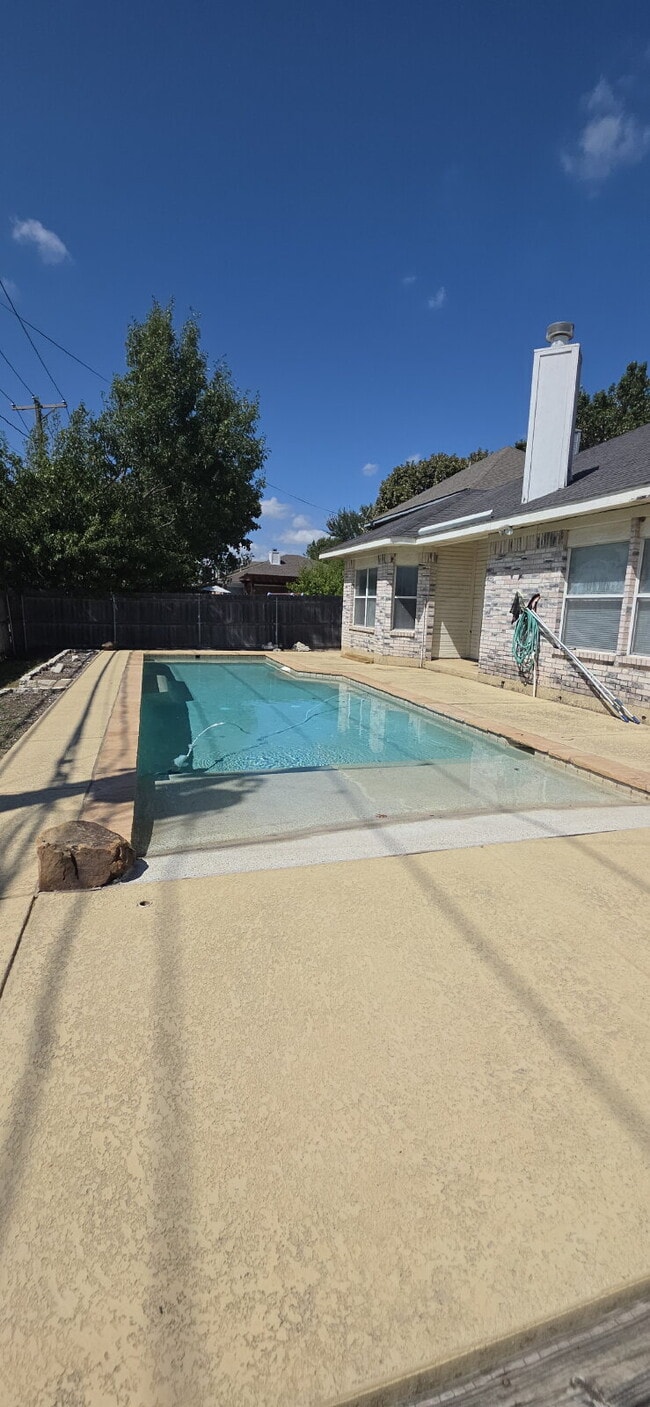 Building Photo - Beautifully Updated Arlington Home with Po...