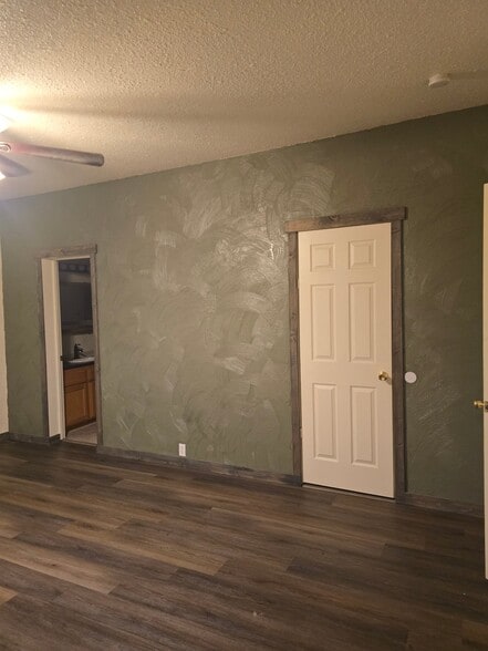 Building Photo - 76650 US Hwy 93