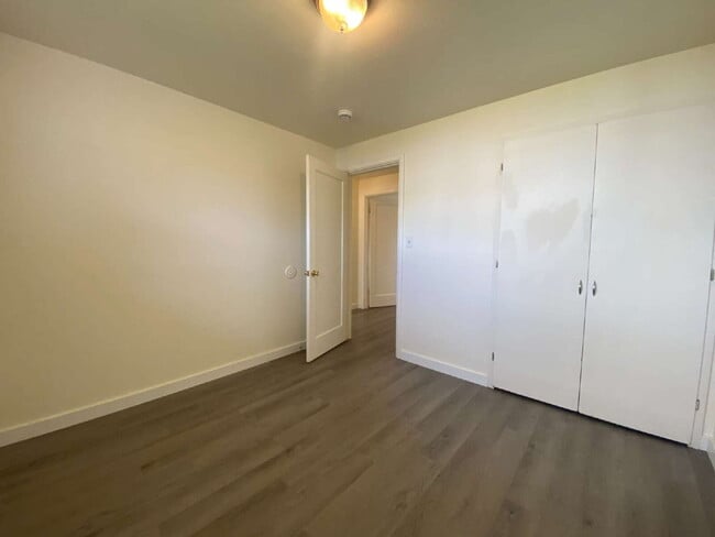 Building Photo - Charming 2-Bed Duplex Retreat in Bellingha...