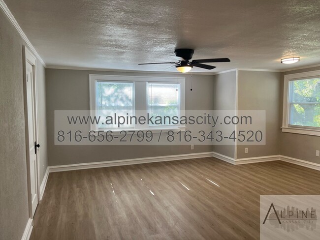 Building Photo - 5647 Euclid Ave