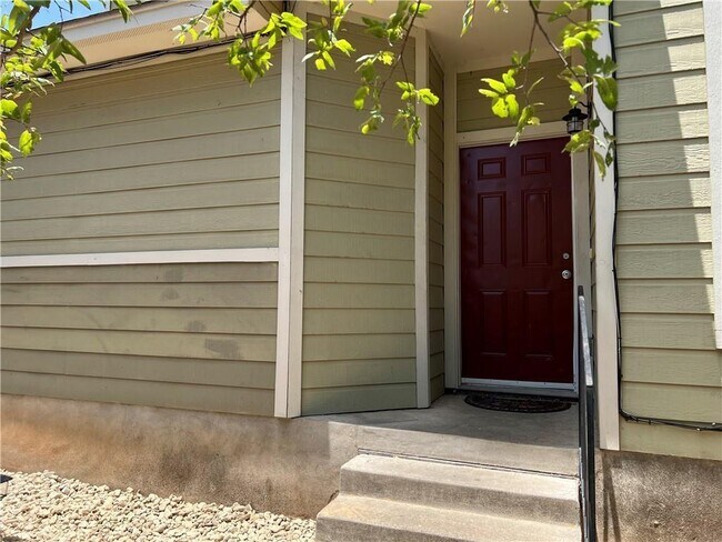 Building Photo - 2400 Allred Dr