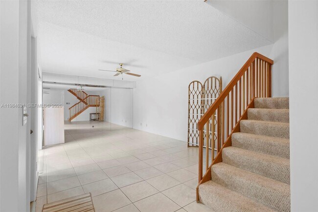 Building Photo - 713 NW 99th Cir