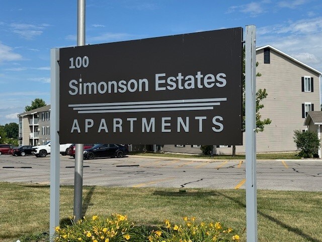 Building Photo - 100 Raleigh Ct