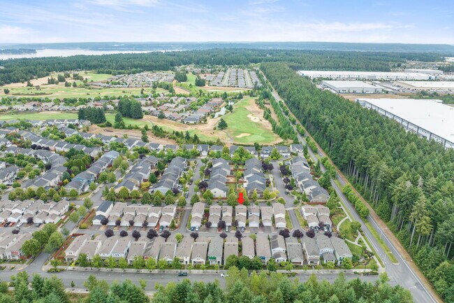 Building Photo - 4127 McKinley St NE