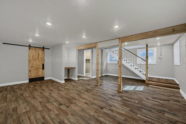 Building Photo - 1624 S Fannin Ave
