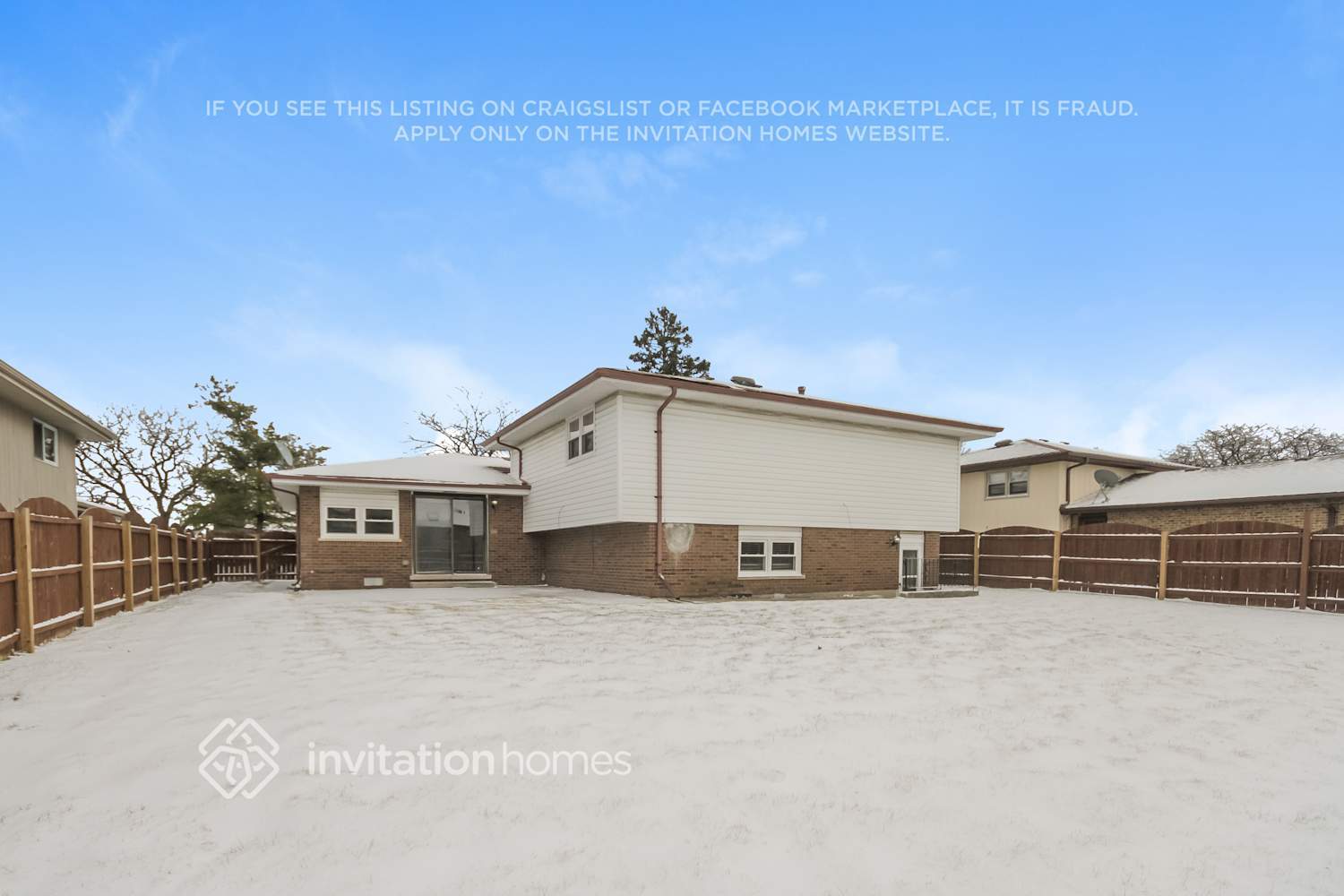 Building Photo - 16632 Parkview Ave