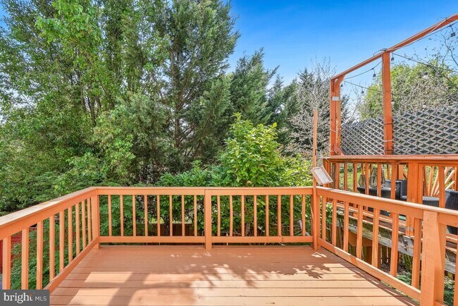 Building Photo - 46934 Trumpet Cir