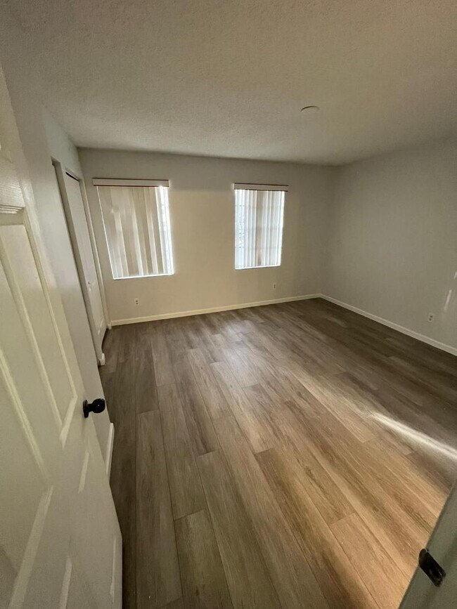 Building Photo - 4160 NW 67th Terrace